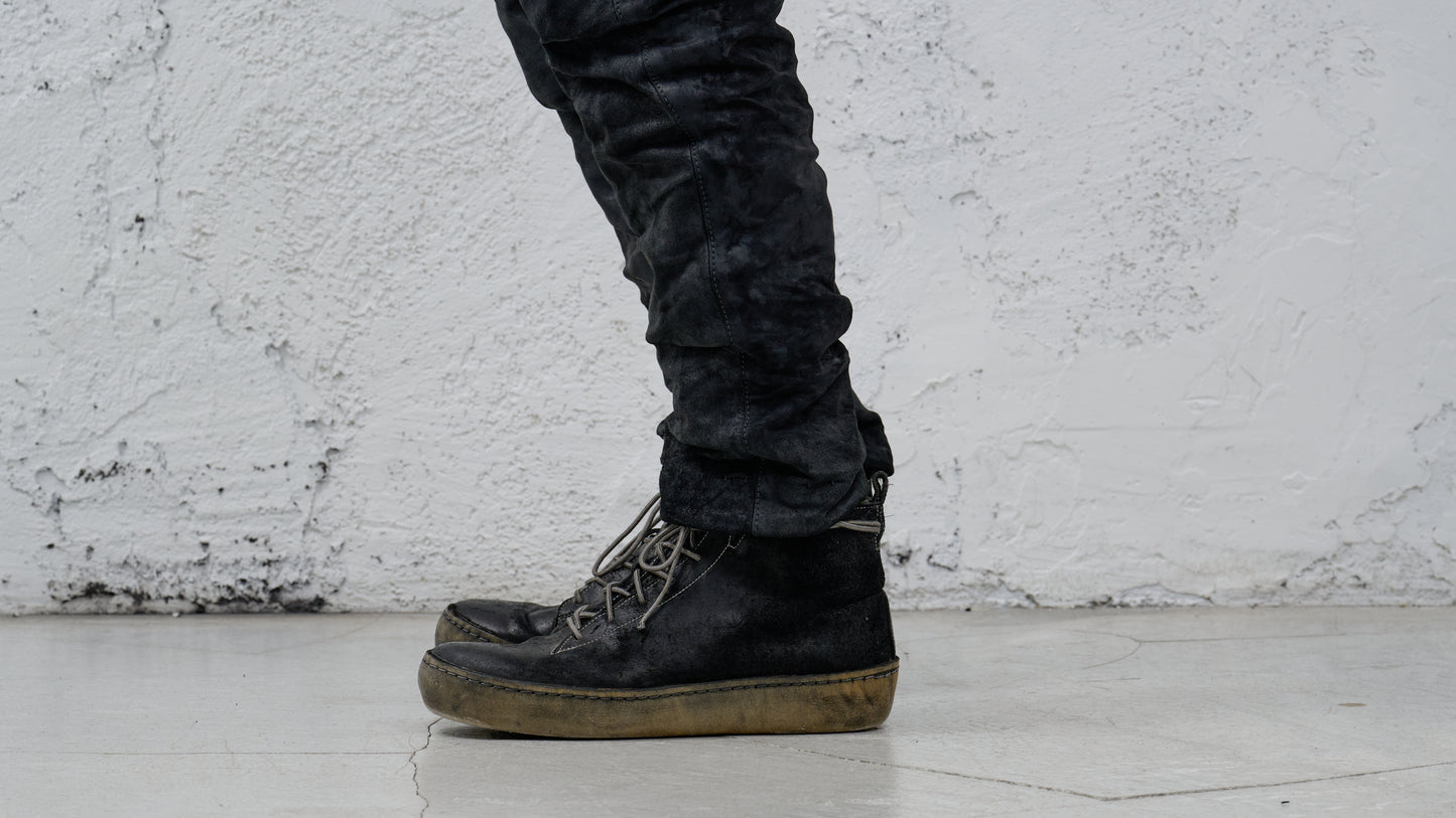 <span>26.2</span><span>"BASIC"</span>L-P TRS W/Z CO LINING<br>HORSE FULL GRAIN<br>BLACK REVERSE