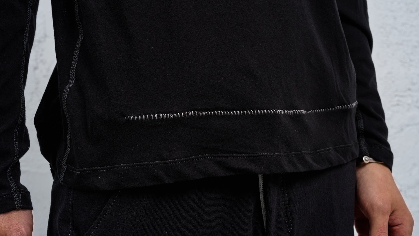 <span>27.1</span><span>"DISPLACEMENT"</span>T-SHIRTS L/S <br>DRY COTTON JERSEY 60/1<br>BLACK