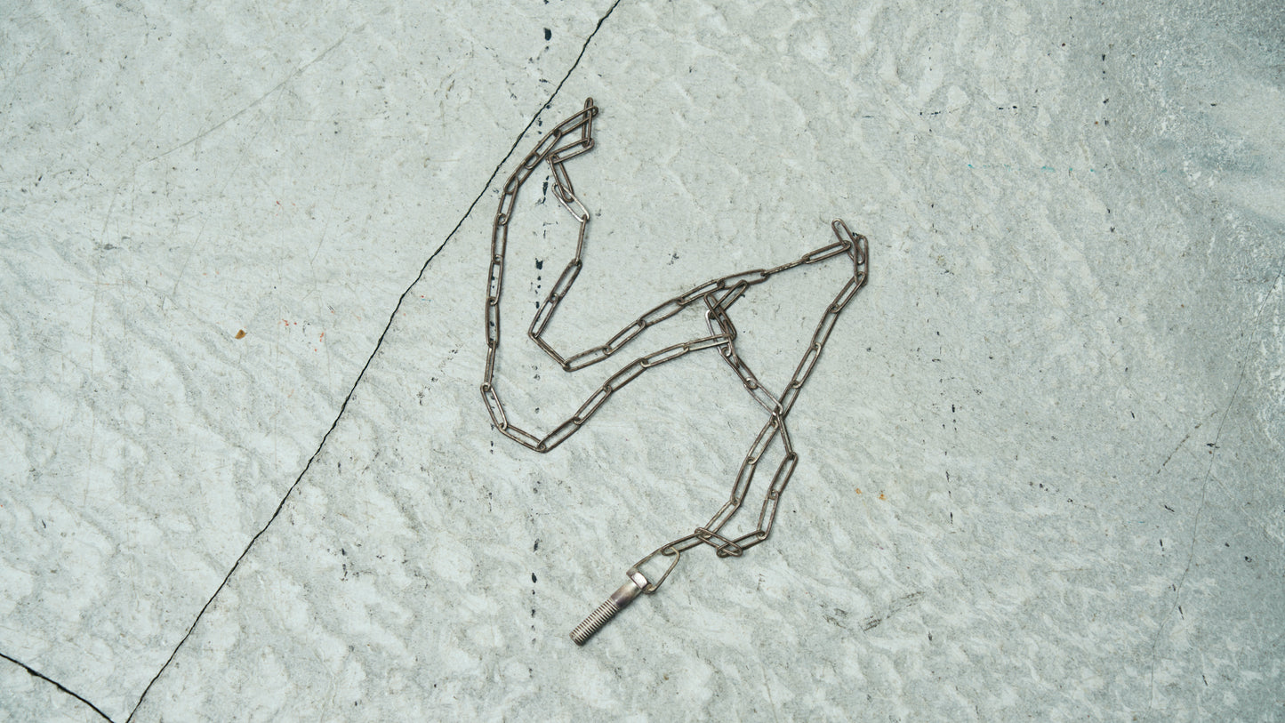 <span>24.1 </span>BOLT NECKLACE
