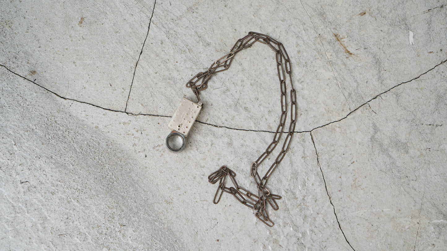 <span>" LOUPE "</span>FOLDABLE LOUPE NECKLACE