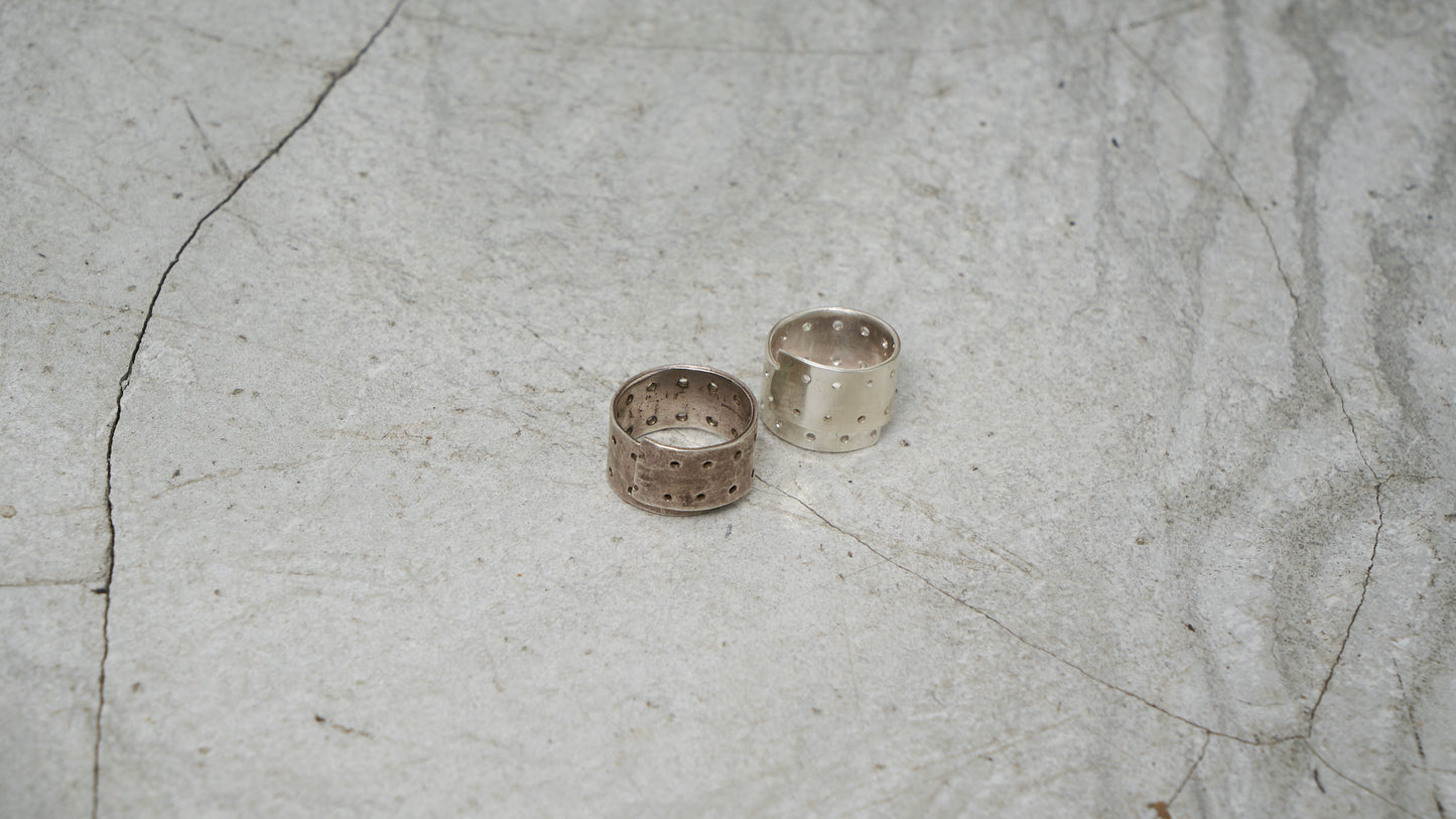 <span>"DISPLACEMENT" <span>RING