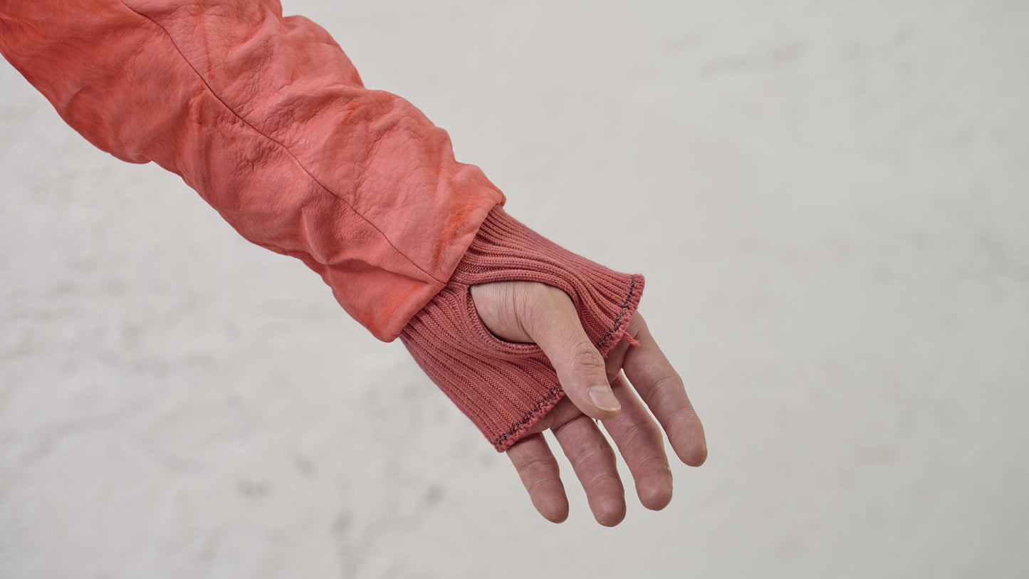 <span>25.2</span><span>"DISPLACEMENT"</span>SWEAT PARKA HOODED ZIPPED CO LINING<br>BISON FULL GRAIN<br>PINK