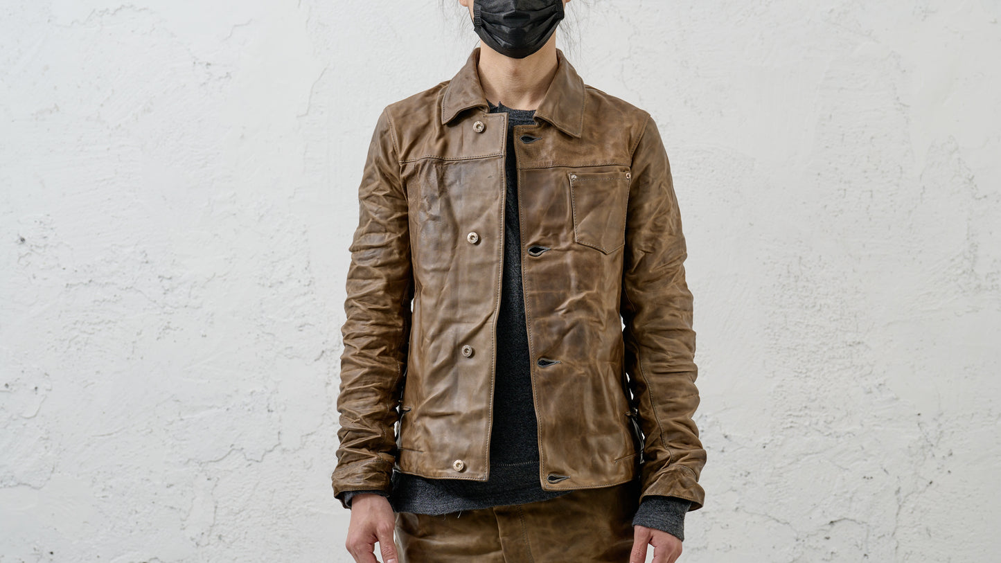 <span>25.2</span><span>"DISPLACEMENT"</span>JEAN JACKET<br>HORSE FULL GRAIN<br>BEIGE BROWN 65