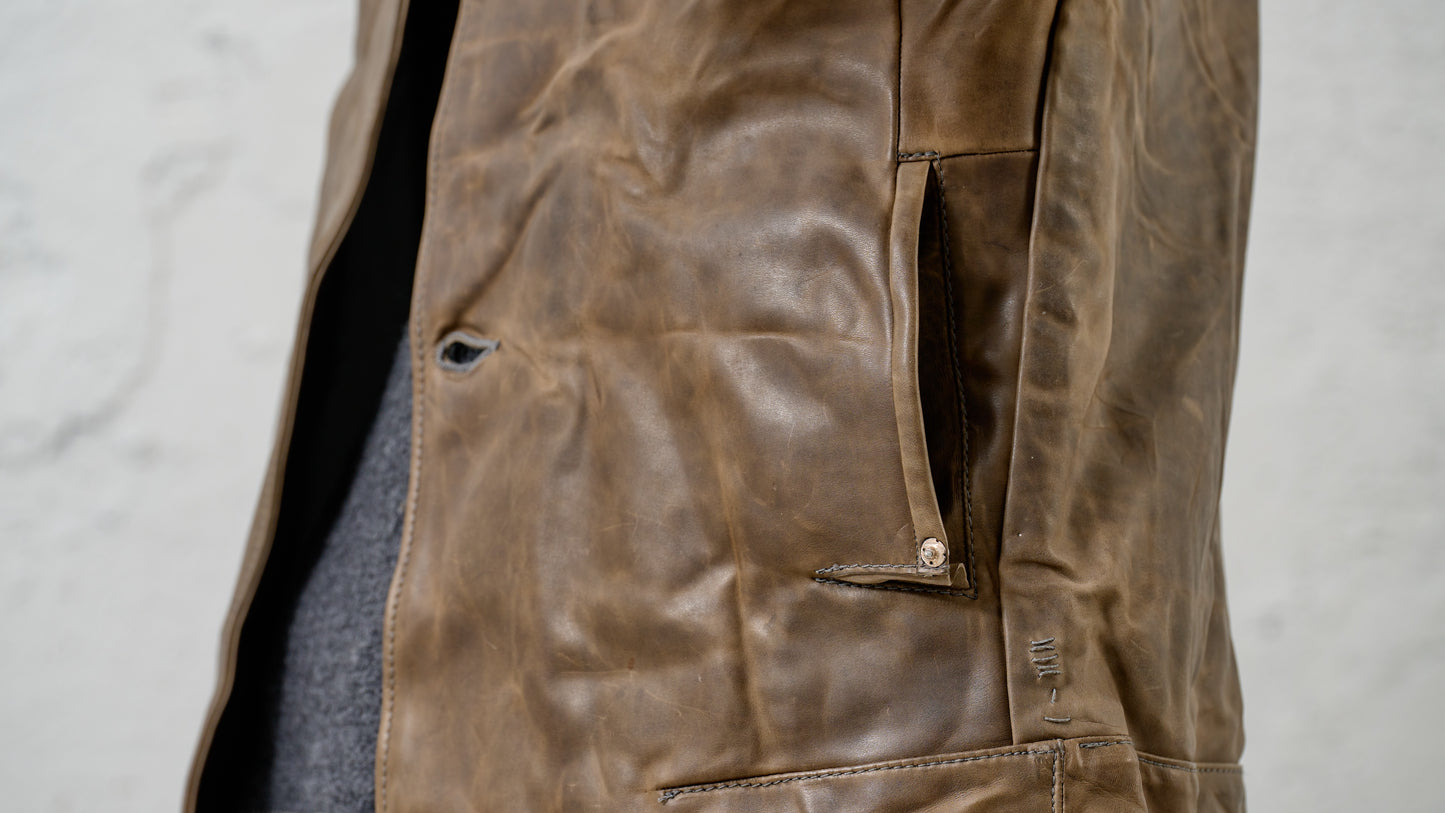 <span>25.2</span><span>"DISPLACEMENT"</span>JEAN JACKET<br>HORSE FULL GRAIN<br>BEIGE BROWN 65