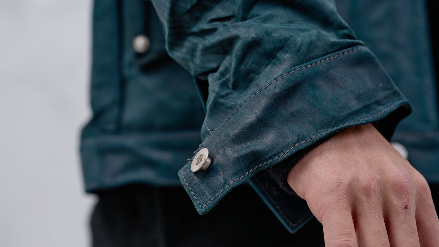<span>26.2</span><span>"DISPLACEMENT"</span>JEAN JACKET<br>HORSE FULL GRAIN<br>INDIGO REVERSE