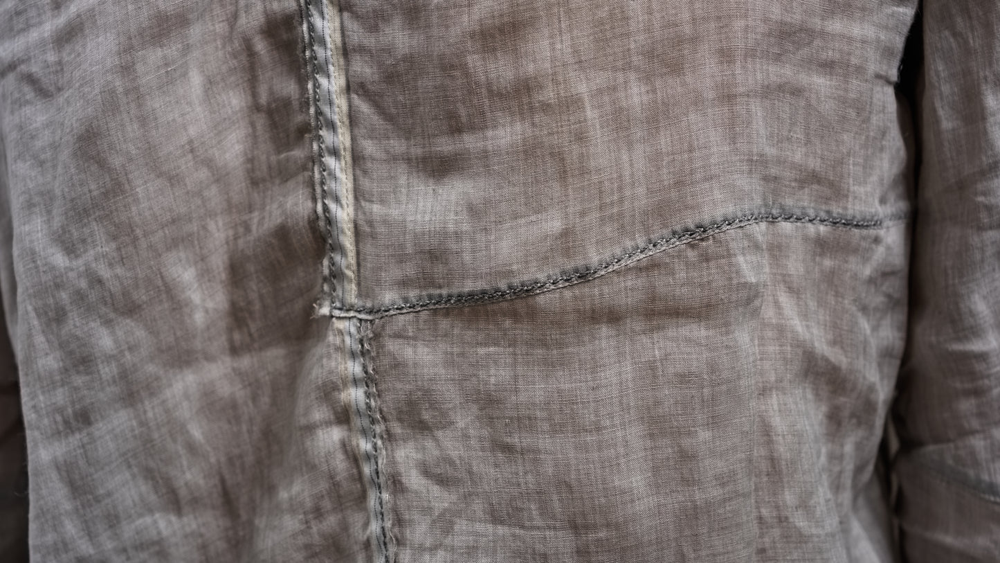 <span>27.1</span><span>"DISPLACEMENT"</span>INSIDE SHIRT<br>ULTRA LIGHT RAMIE<br>LIGHT CARBON