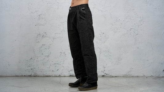 <span>27.1</span><span>"BASIC"</span>PLEATED L/C TRS WIDE<br>DNA PAPER TWILL<br>CARBON