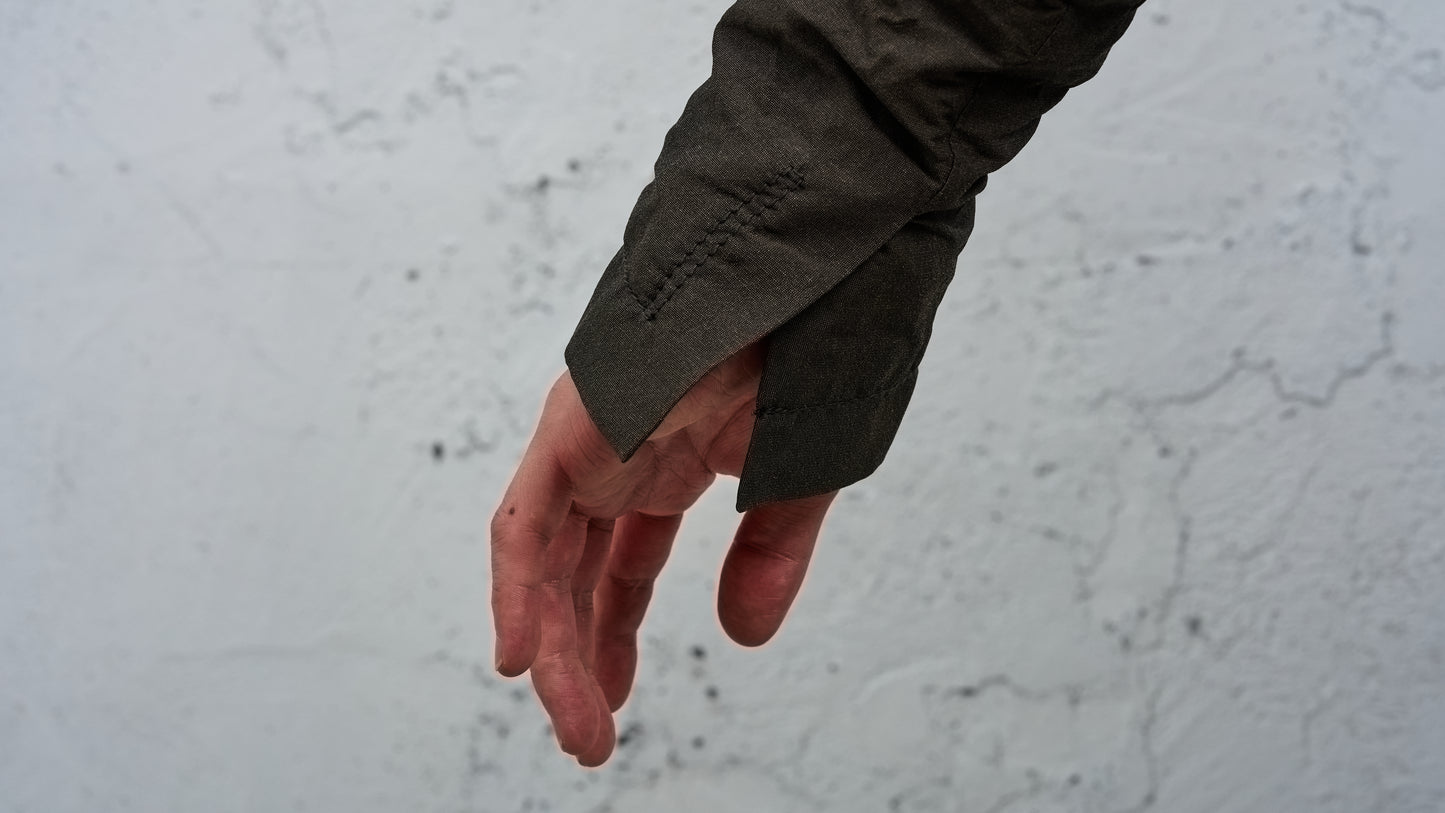 <span>27.1</span><span>"DISPLACEMENT"</span>WORK BLAZER<br>DNA PAPER X NYLON EXTRA LIGHT<br>OLIVE BLACK