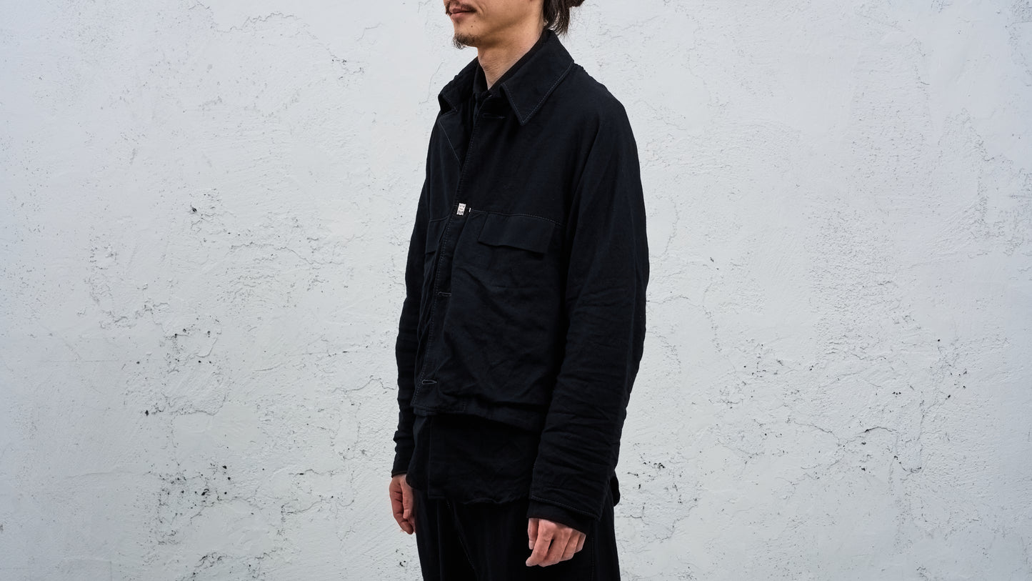 <span>27.1</span><span>"DISPLACEMENT"</span>ARMHOLELESS  JACKET <br>SUPER 140' VERGIN WOOL<br>BLACK
