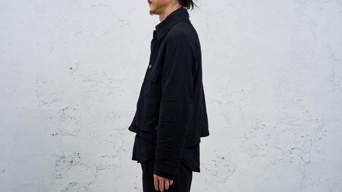 <span>27.1</span><span>"DISPLACEMENT"</span>ARMHOLELESS  JACKET <br>SUPER 140' VERGIN WOOL<br>BLACK