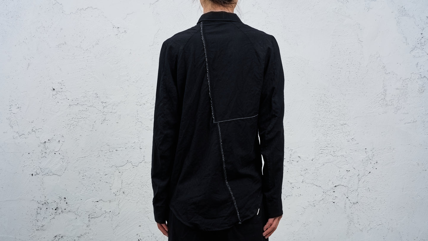 <span>27.1</span><span>"DISPLACEMENT"</span>INSIDE SHIRT<br>SUPER 140' VERGIN WOOL<br>BLACK