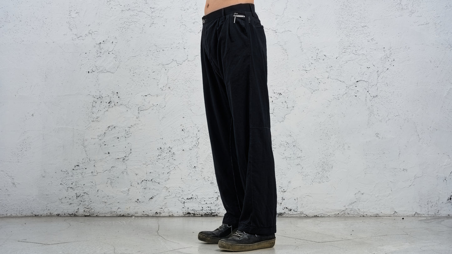 <span>27.1</span><span>"BASIC"</span>PLEATED L/C TRS WIDE<br>SUPER 140' VERGIN WOOL<br>BLACK