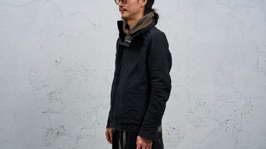<span>27.1</span><span>"BASIC"</span>HIGHNECK JACKET MFIT<br>ZIMBABWE COTTON LIGHT<br>BLACK 3