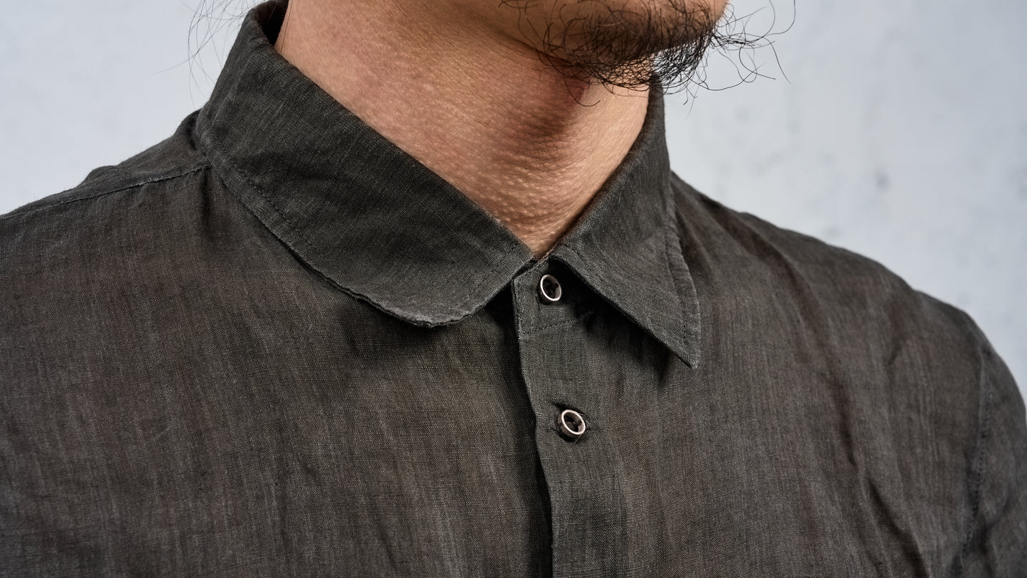 <span>27.1</span><span>"DISPLACEMENT"</span>INSIDE SHIRT<br>ULTRA LIGHT RAMIE<br>CARBON