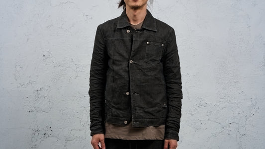 <span>27.1</span><span>"DISPLACEMENT"</span>JEAN JACKET<br>PRINTED LINEN LIGHT<br>CARBON