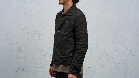 <span>27.1</span><span>"DISPLACEMENT"</span>JEAN JACKET<br>PRINTED LINEN LIGHT<br>CARBON