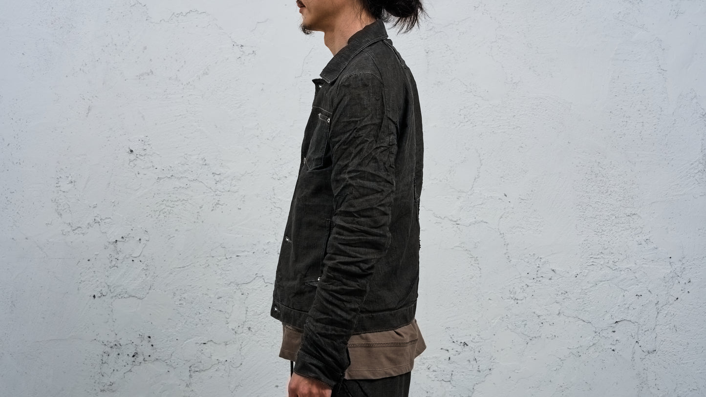 <span>27.1</span><span>"DISPLACEMENT"</span>JEAN JACKET<br>PRINTED LINEN LIGHT<br>CARBON