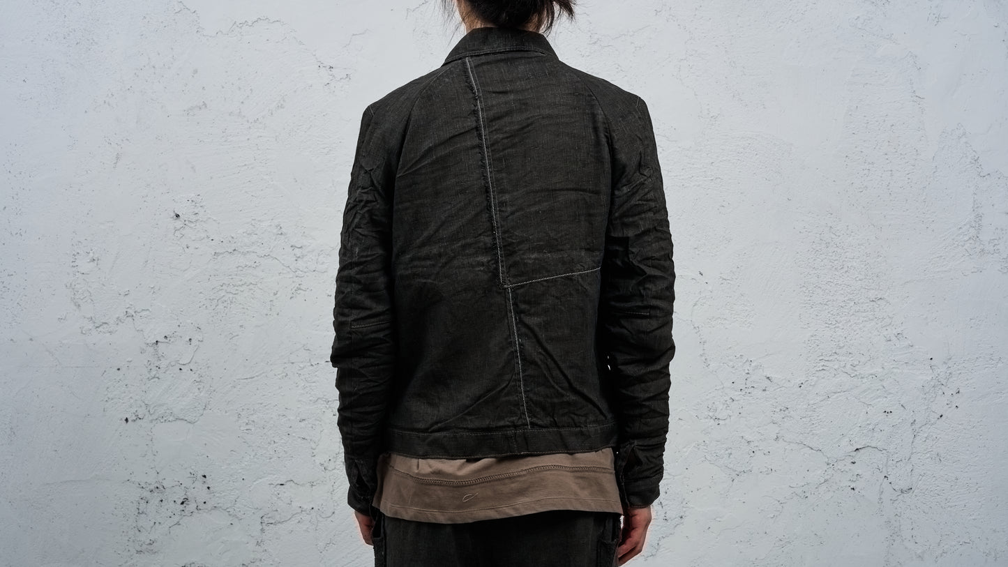 <span>27.1</span><span>"DISPLACEMENT"</span>JEAN JACKET<br>PRINTED LINEN LIGHT<br>CARBON