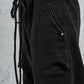 <span>27.1</span><span>"DISPLACEMENT"</span>SWEAT PANTS DROPCLOTCHED SHORT<br>HEAVY JERSEY MEDIUM<br>CARBON