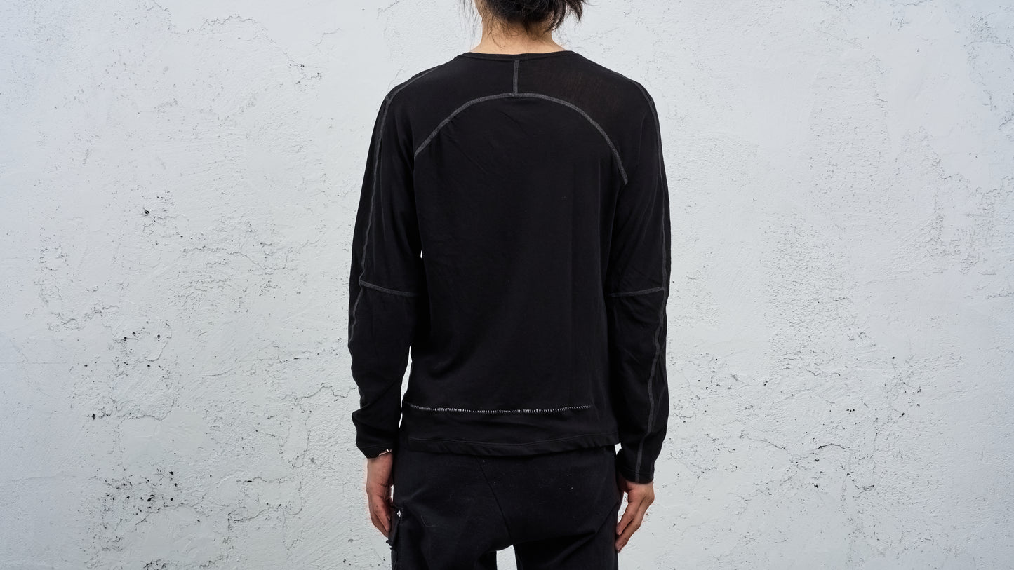 <span>27.1</span><span>"DISPLACEMENT"</span>T-SHIRTS L/S <br>DRY COTTON JERSEY 60/1<br>BLACK
