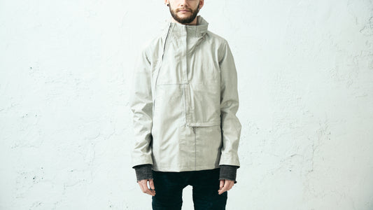 <span>24.1</span><span>MEN'S</span><span>"DISPLACEMENT"</span>ANORAK / DUSTY WHITE
