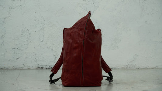 <SPAN>22.1</SPAN><SPAN>" OTHERS "</SPAN>BACKPACK 22.5<BR>HORSE FULL GRAIN<BR>RED